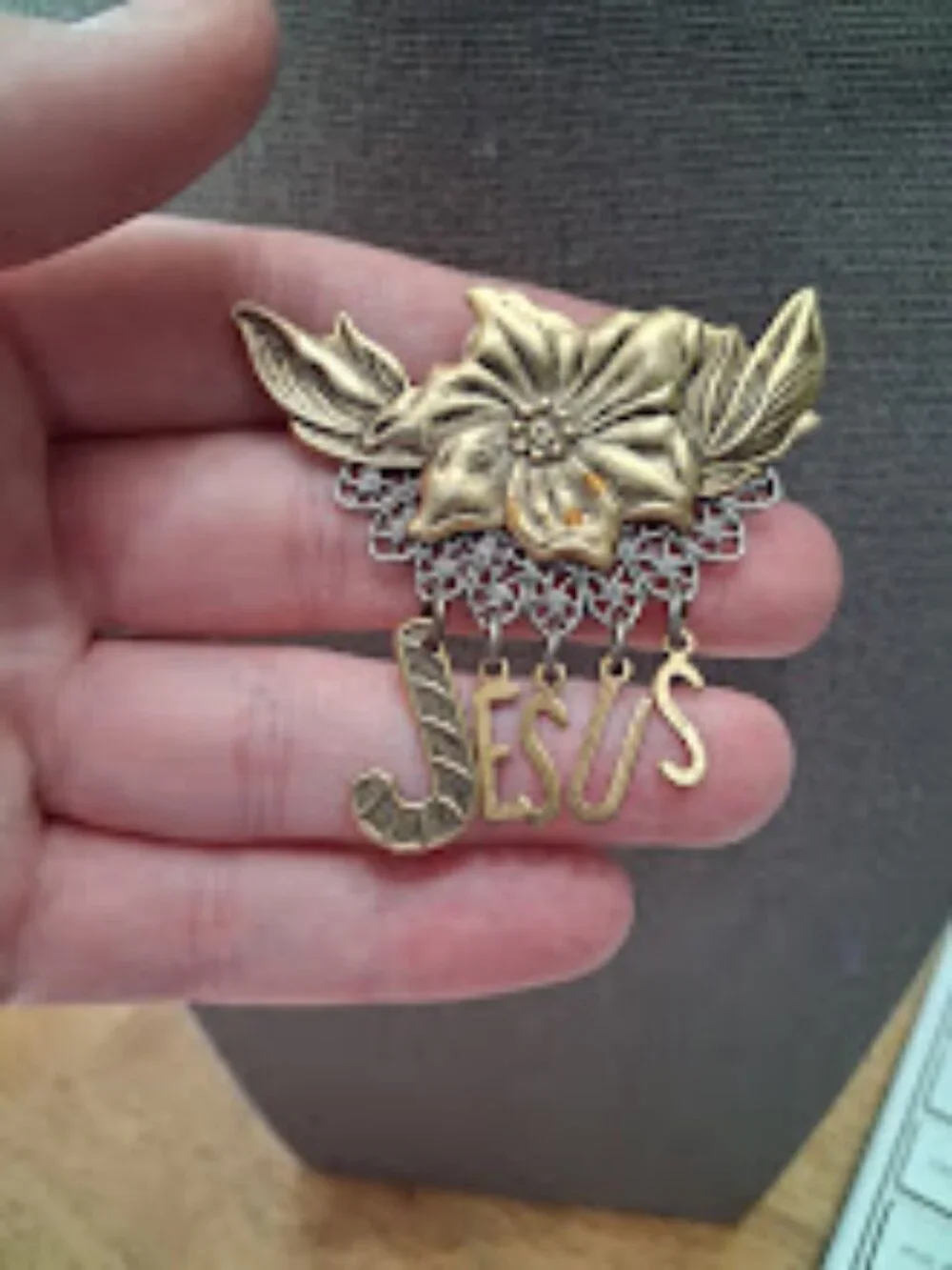 Jesus Flower brooch